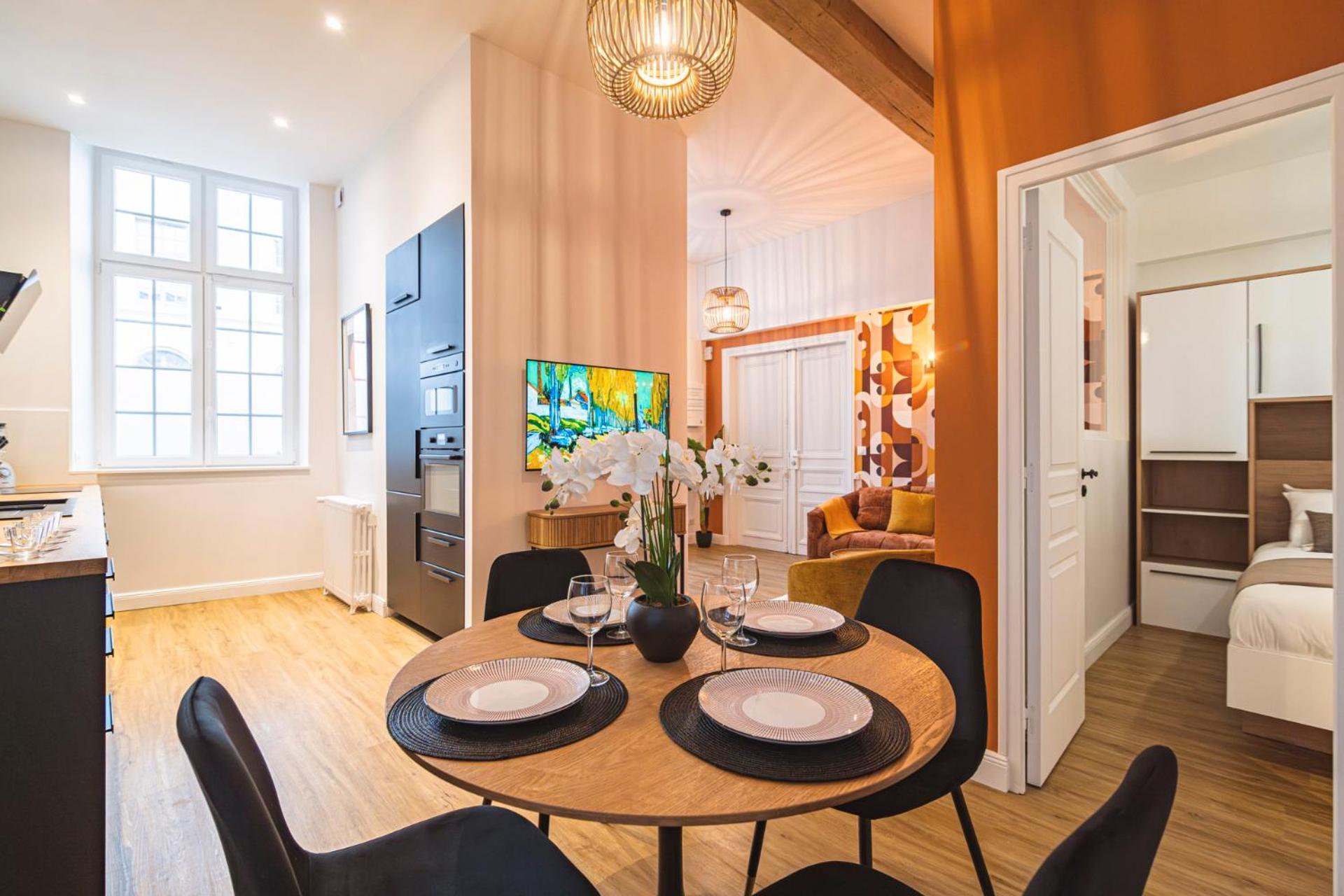 Mm Suites Loft Cathedrale Reims Bagian luar foto