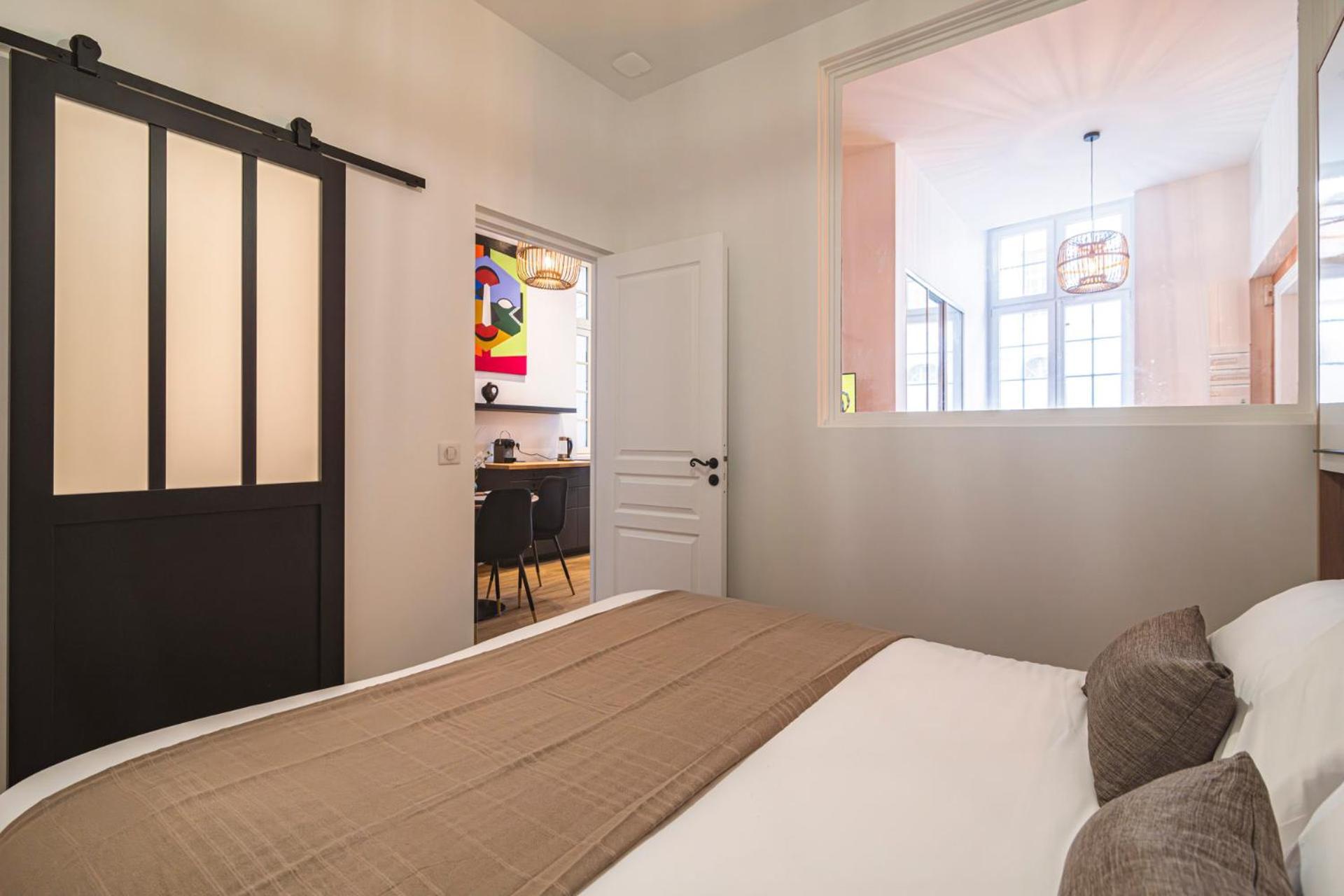 Mm Suites Loft Cathedrale Reims Bagian luar foto